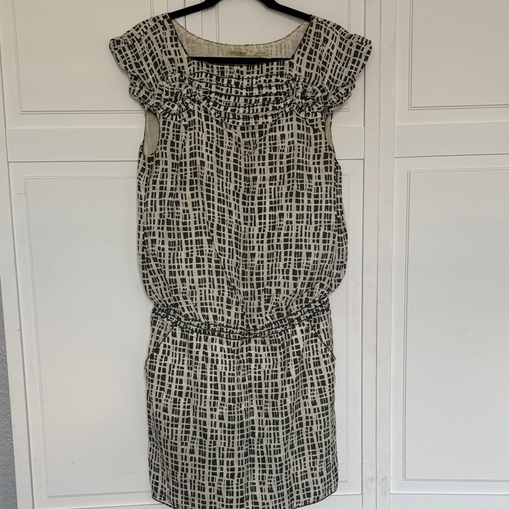 Max Studio Monochrome Geometric Midi Dress